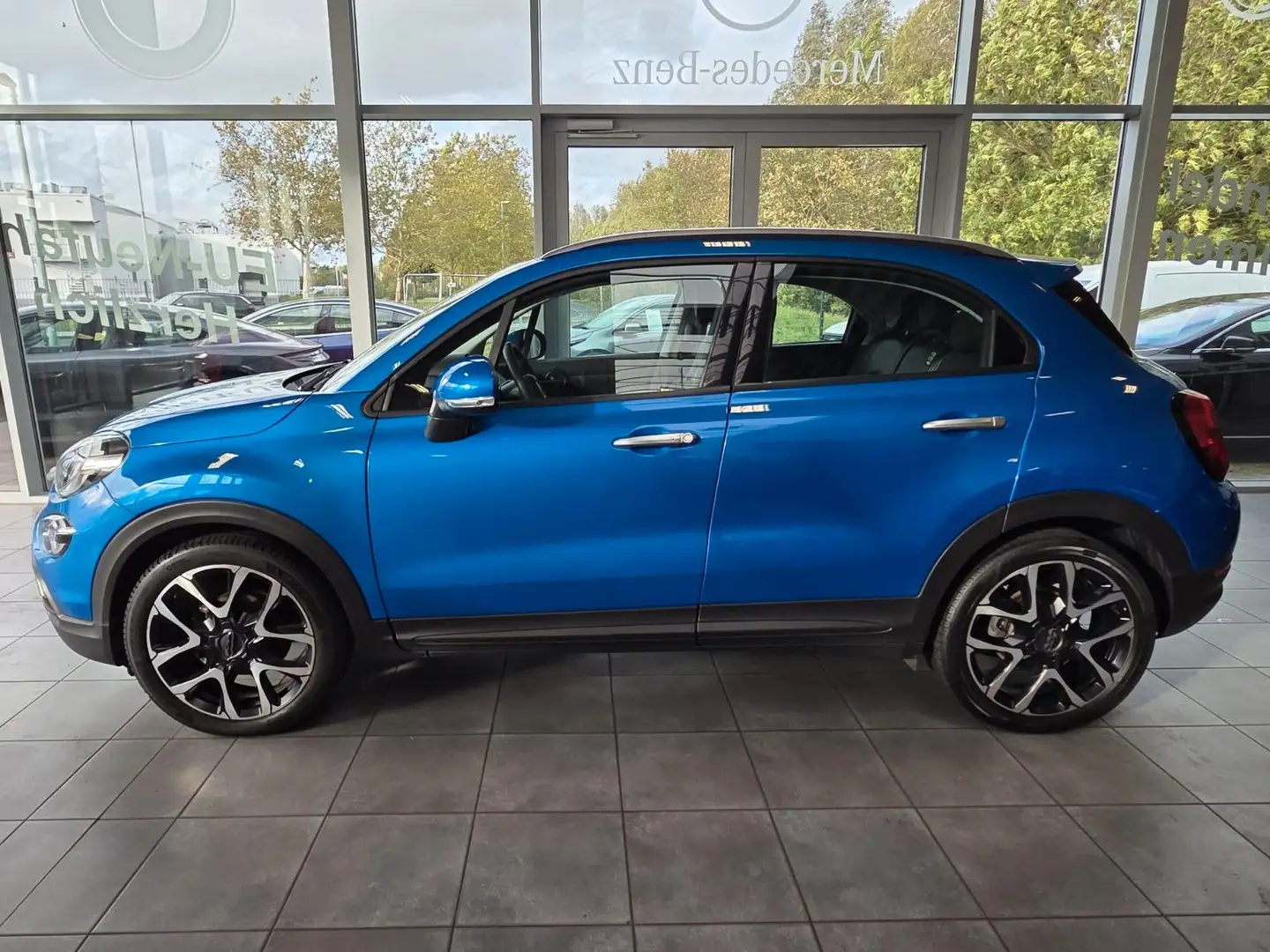 Fiat 500X 1.6 MultiJet 96kW CROSS Blau - 2
