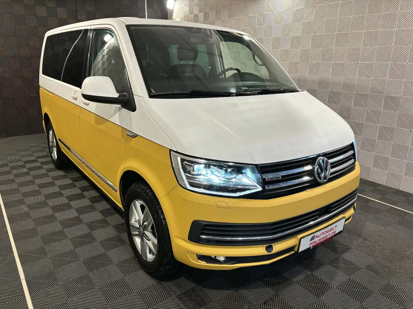 Volkswagen T6 Multivan 4Motion*LED*ACC-DCC-PDC-ALCAN.-AHK Weiß - 1