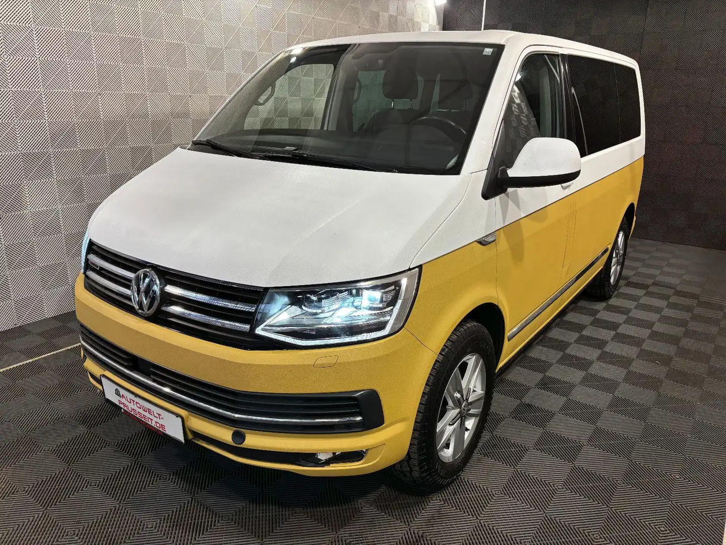 Volkswagen T6 Multivan 4Motion*LED*ACC-DCC-PDC-ALCAN.-AHK Weiß - 2