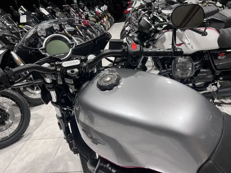 Moto Guzzi V 7 - foto 6