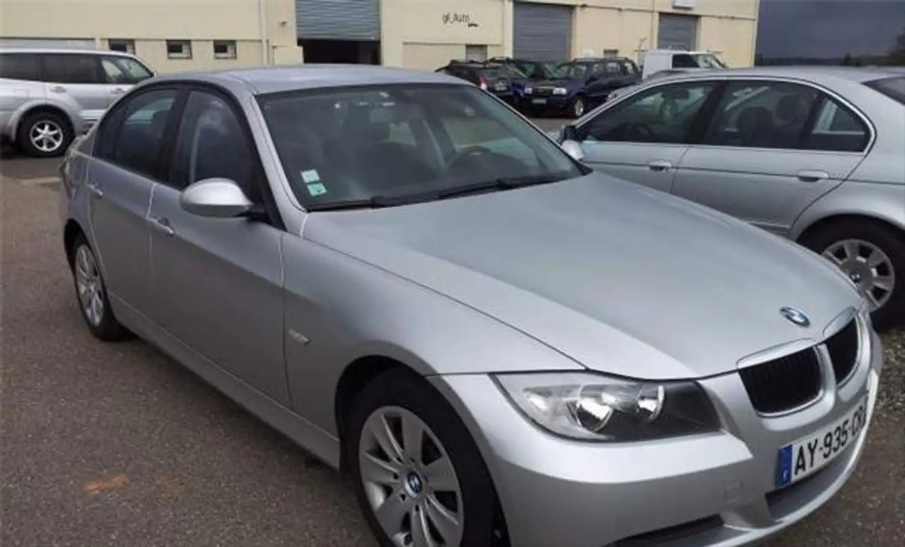 BMW 318 Belle bmw  td e90 2008 pack reprise possible - 1