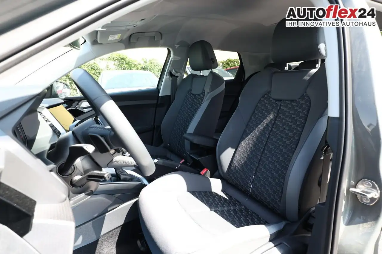 Audi A1 S line SB LED+ SportS CarPlay Kam 17Z Keyless 1..., миниатюра 5