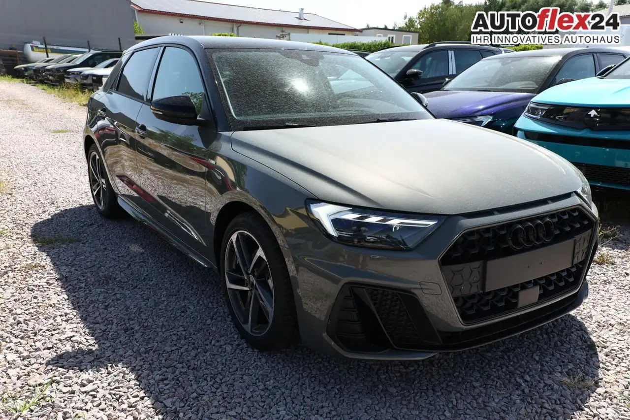 Audi A1 S line SB LED+ SportS CarPlay Kam 17Z Keyless 1...