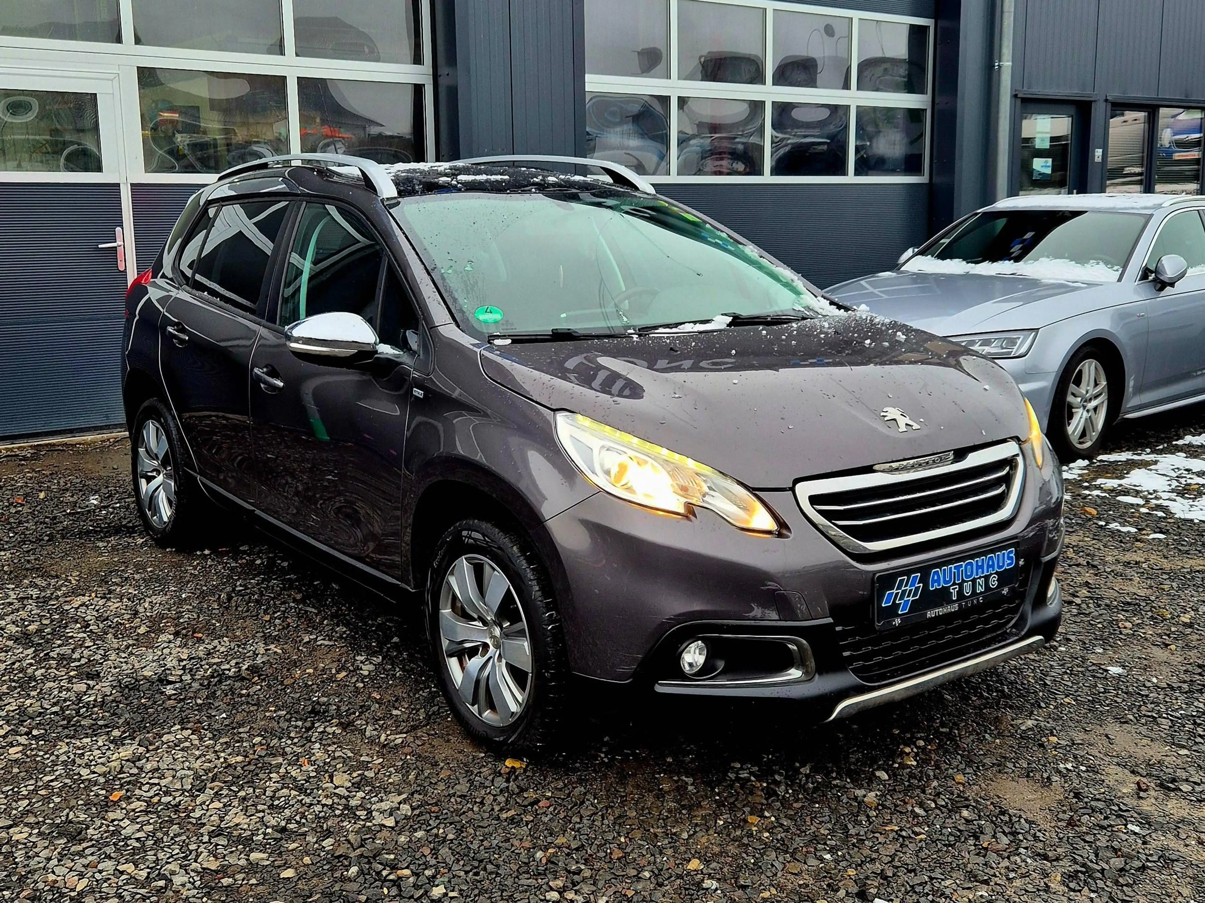Peugeot 2008 Style, Standheizung, City-Paket, Scheckheftgepfl. — photo 3
