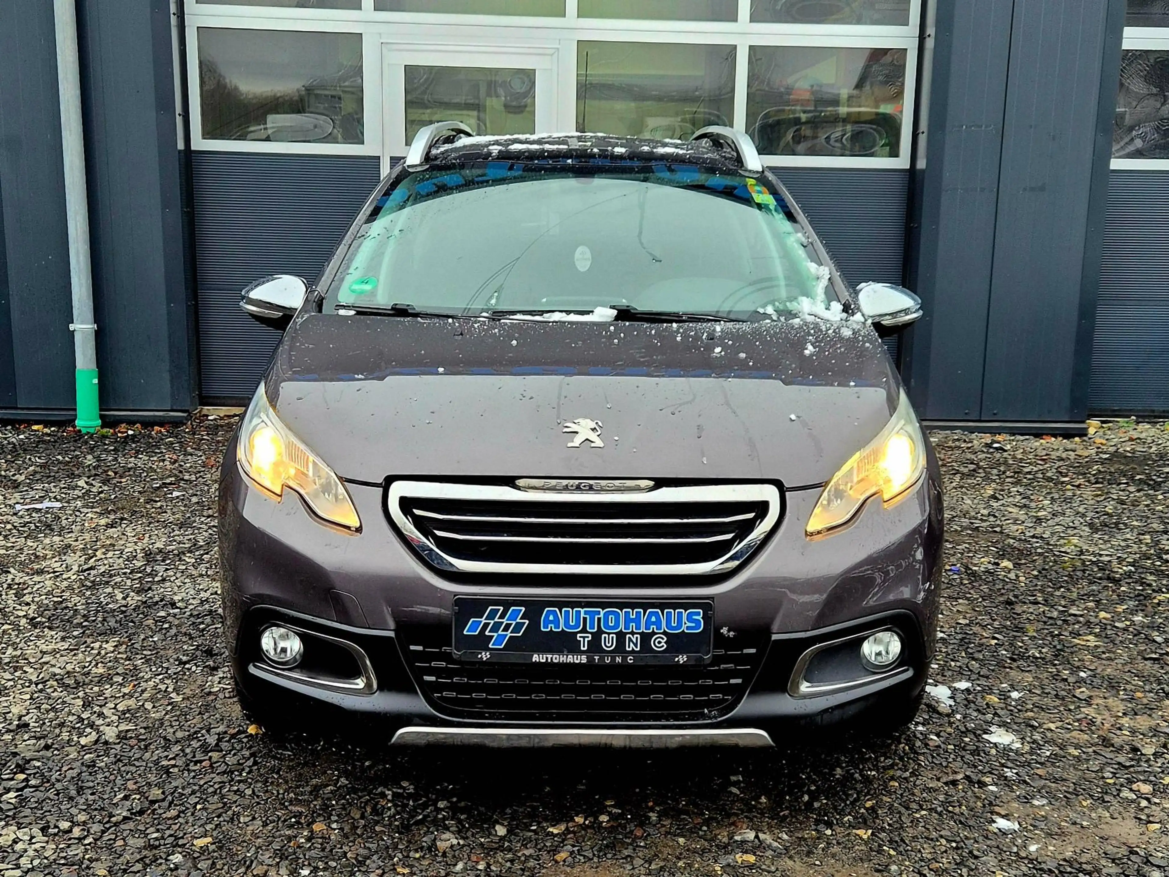 Peugeot 2008 Style, Standheizung, City-Paket, Scheckheftgepfl. — photo 2