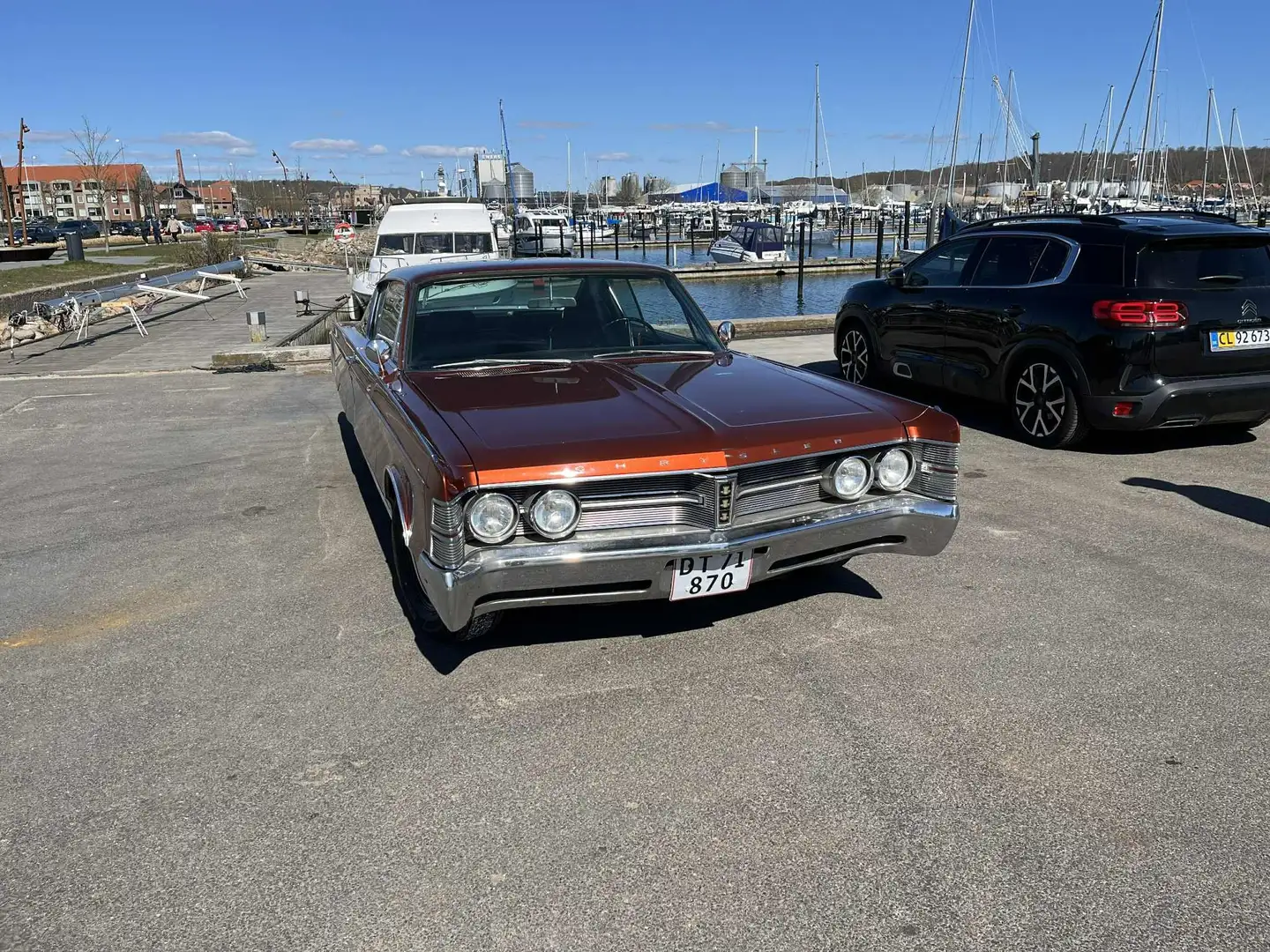 Chrysler New Yorker Bronze - 1