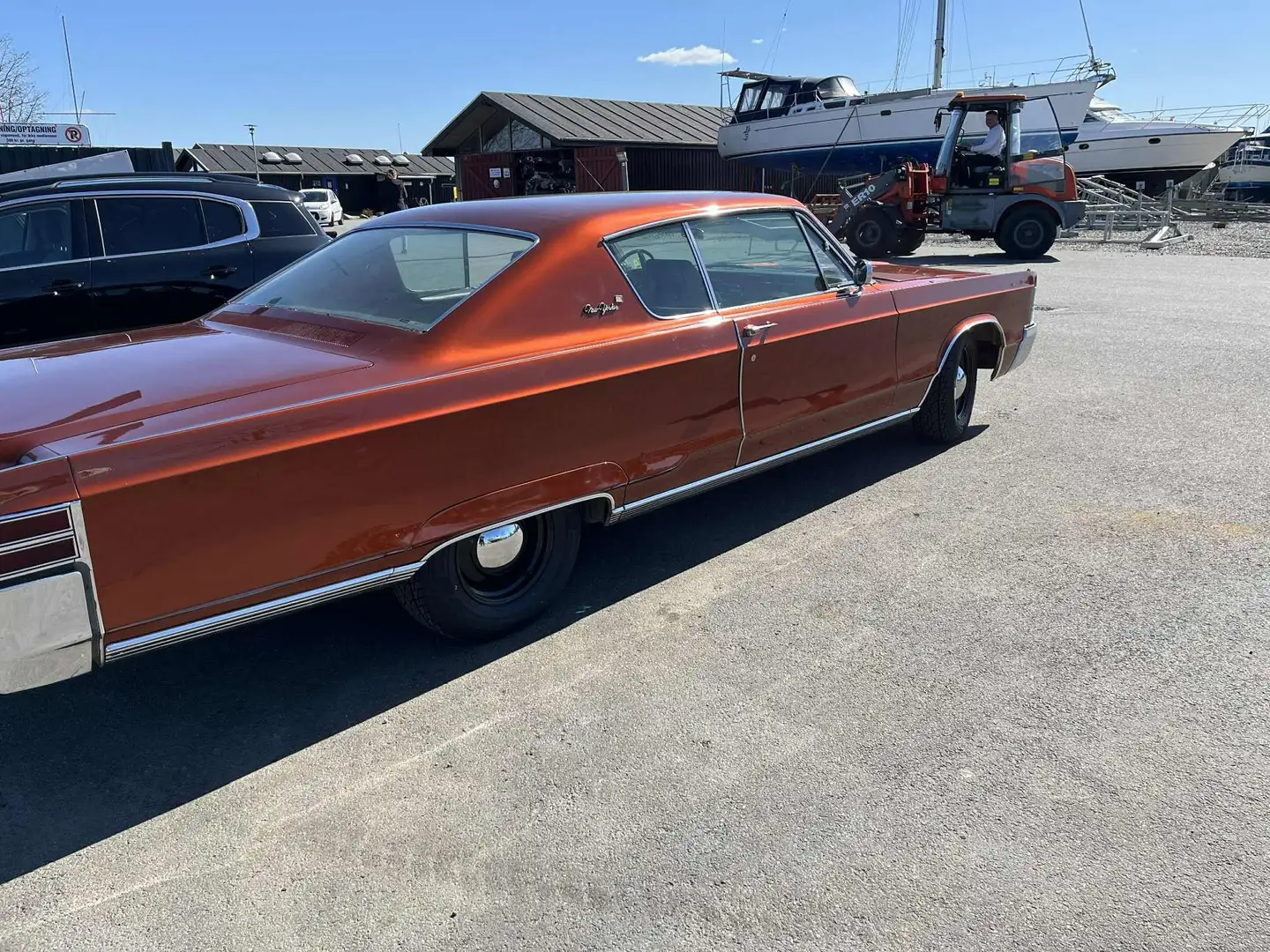 Chrysler New Yorker Bronze - 2