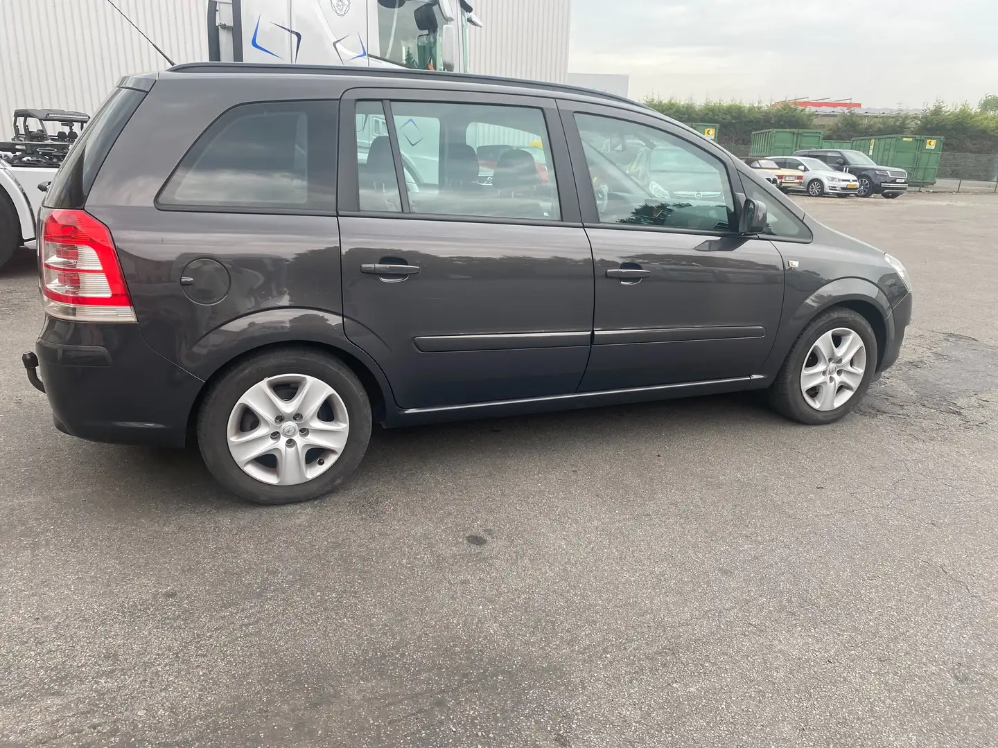 Opel Zafira Zafira 1.6i Enjoy Gris - 1
