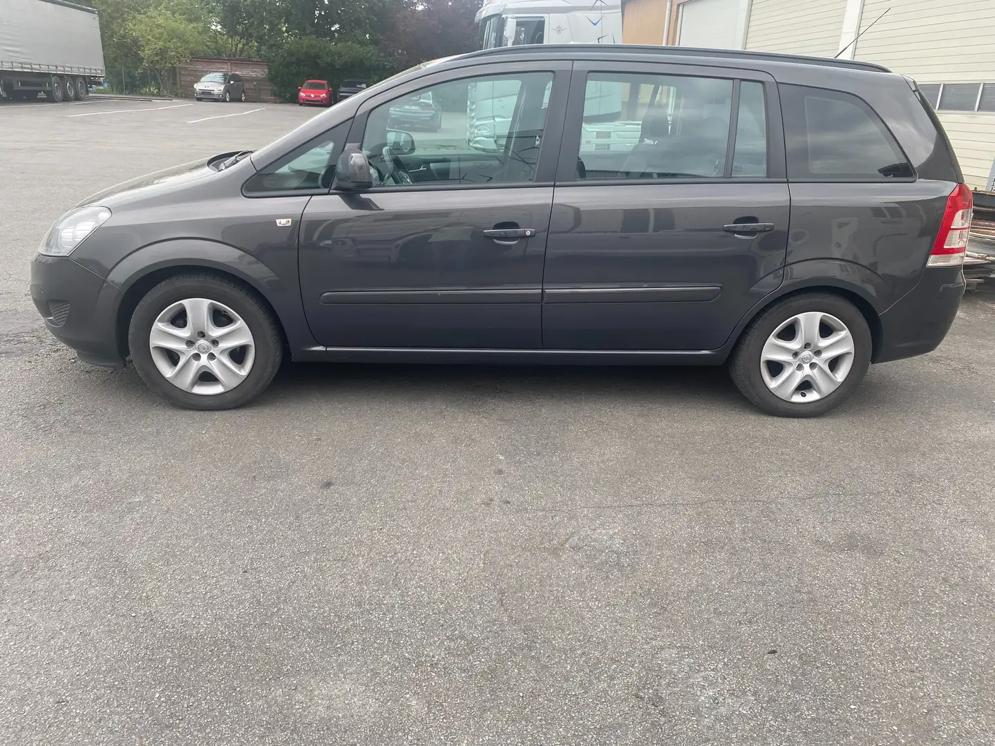 Opel Zafira Zafira 1.6i Enjoy Grey - 1
