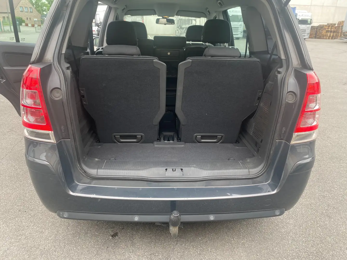 Opel Zafira Zafira 1.6i Enjoy Gris - 2