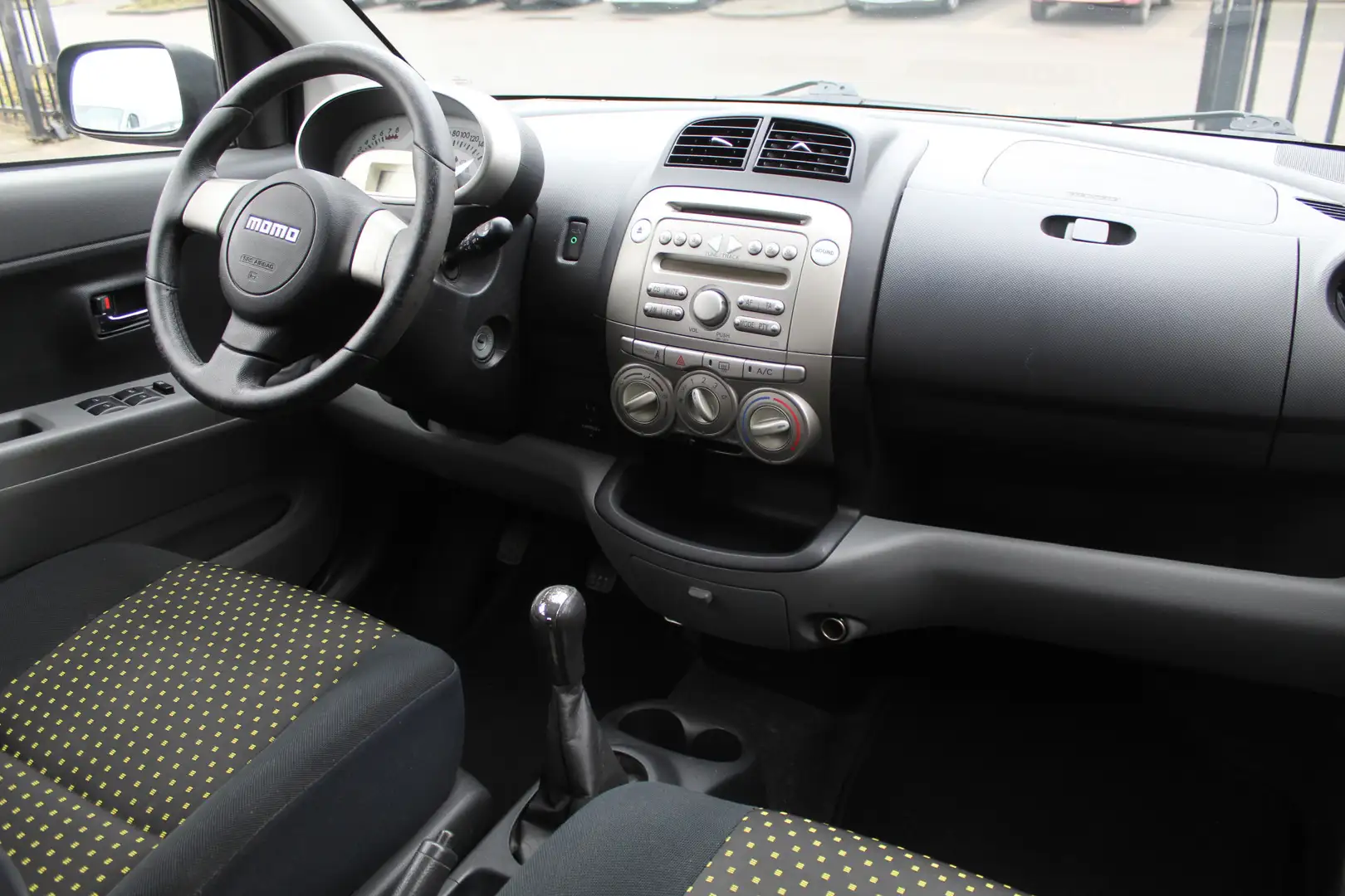 Daihatsu Sirion 2 1.0-12V Premium Airco/Elektrische ramen/Elektris Šedá - 2