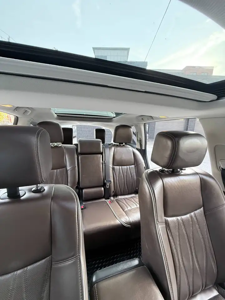 Infiniti QX60 снимка Infiniti QX60