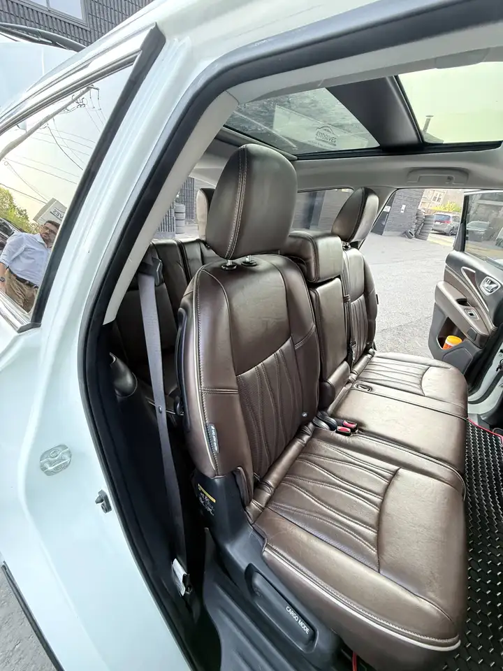 Infiniti QX60 снимка Infiniti QX60