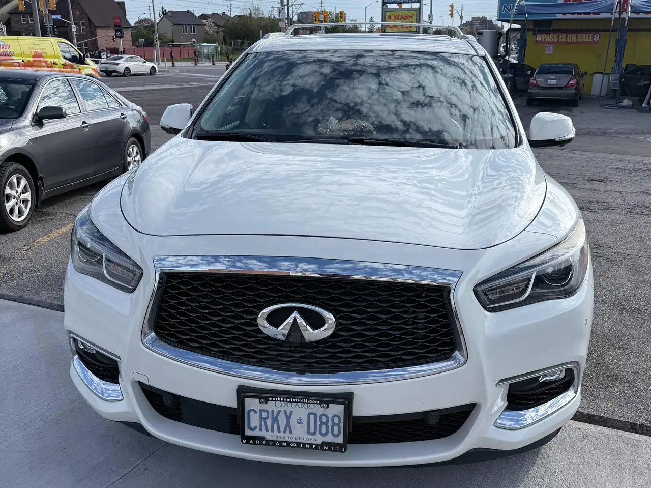 Infiniti QX60 снимка Infiniti QX60