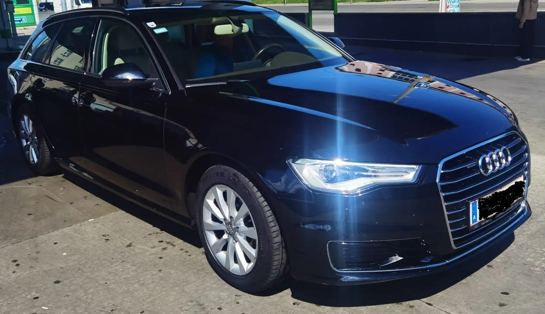 Audi A6 A6 Avant 2,0 TDI ultra intense S-tronic Schwarz - 1