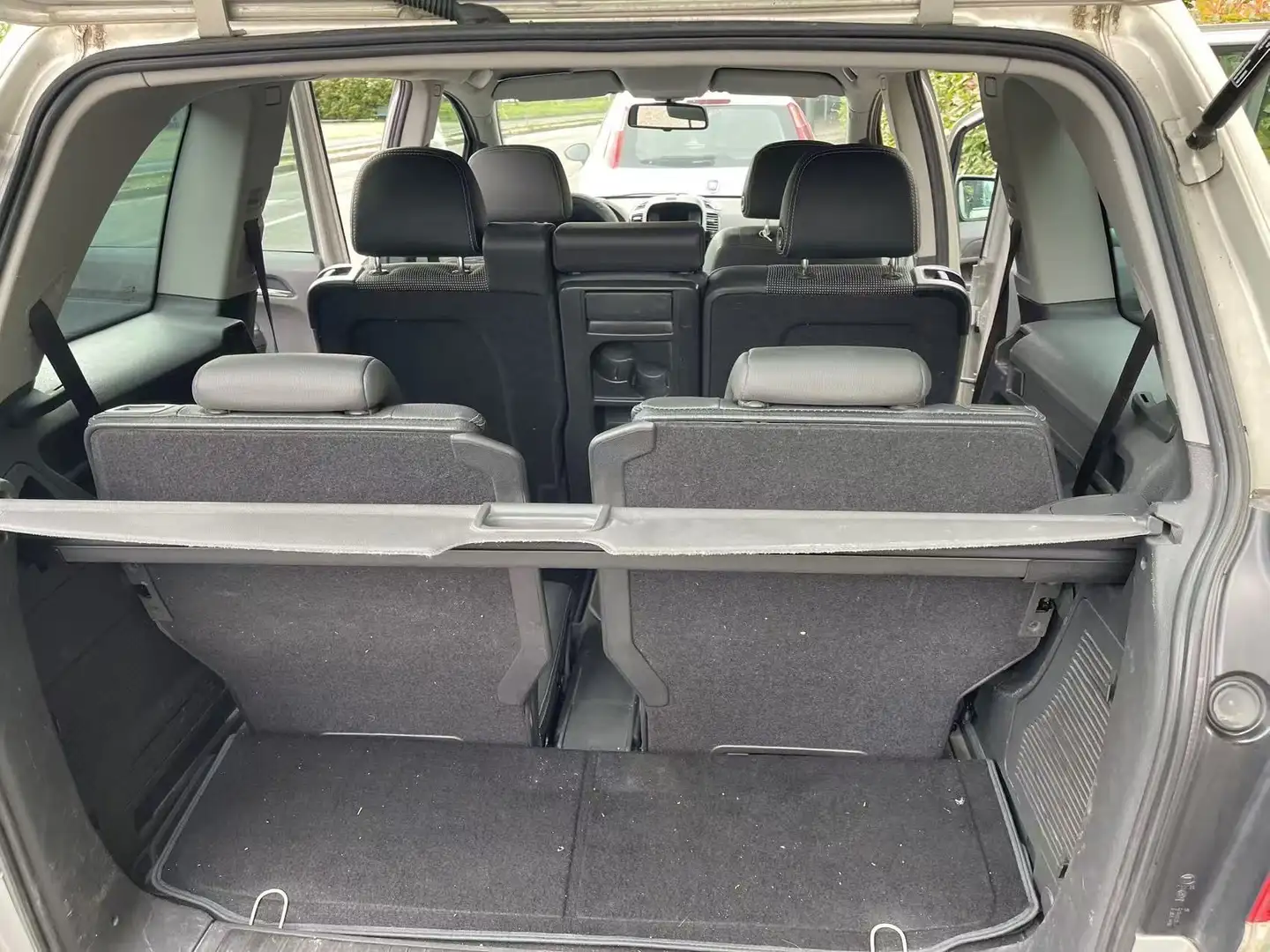 Opel Zafira 1.8 Cosmo 140cv Beige - 2