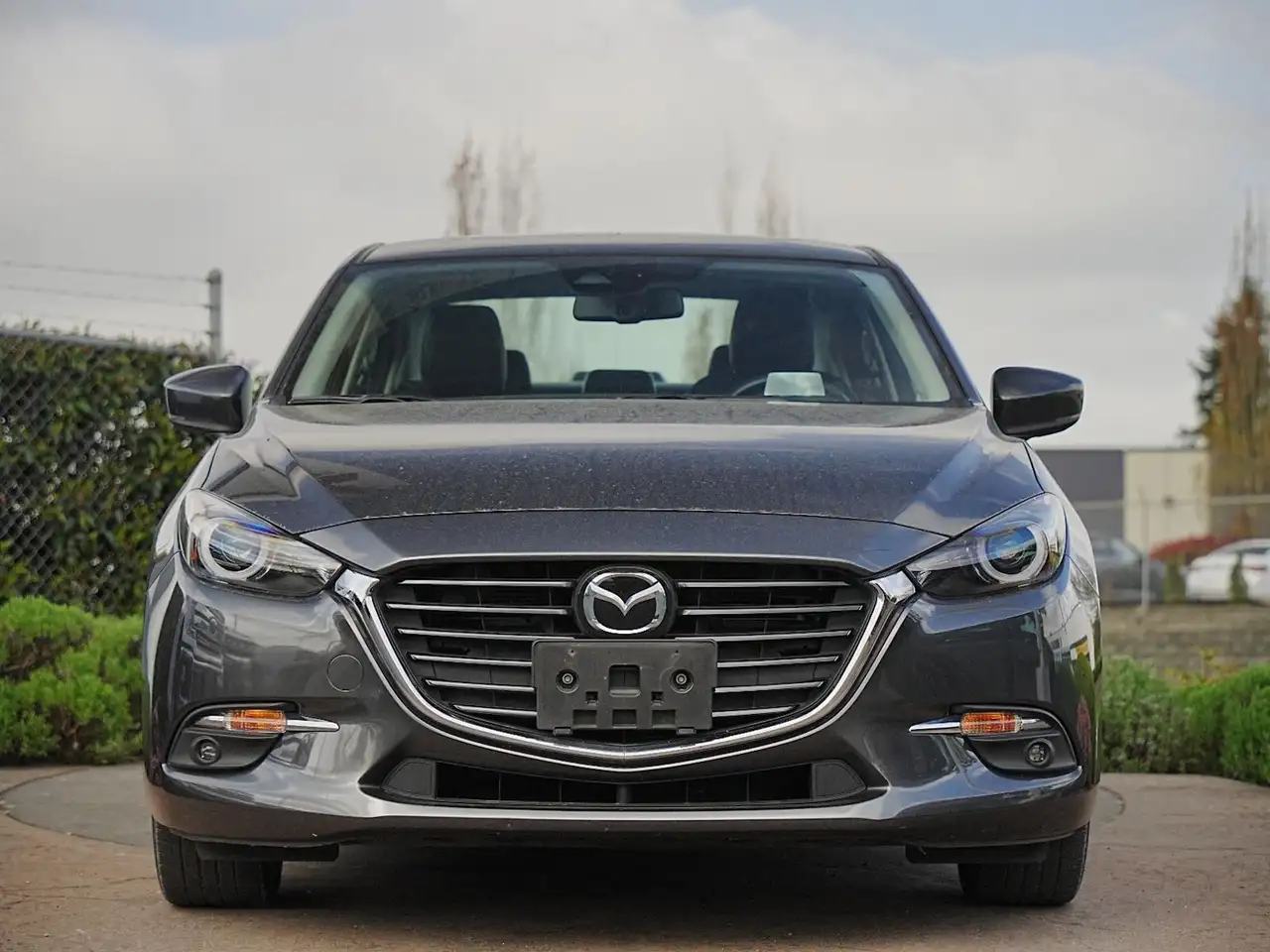 Mazda 3 снимка Mazda 3