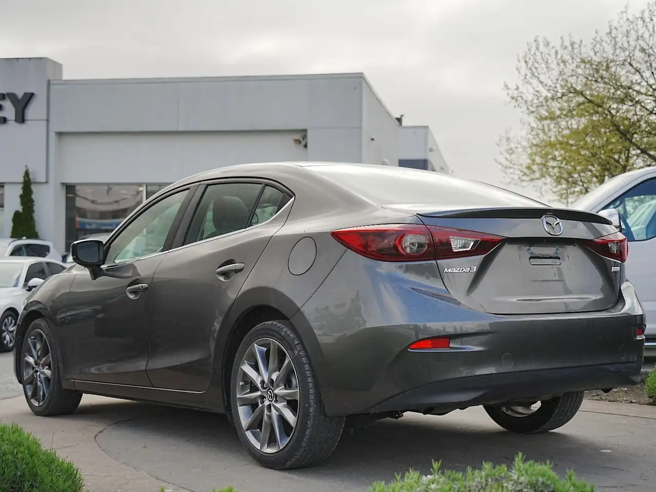 Mazda 3 снимка Mazda 3