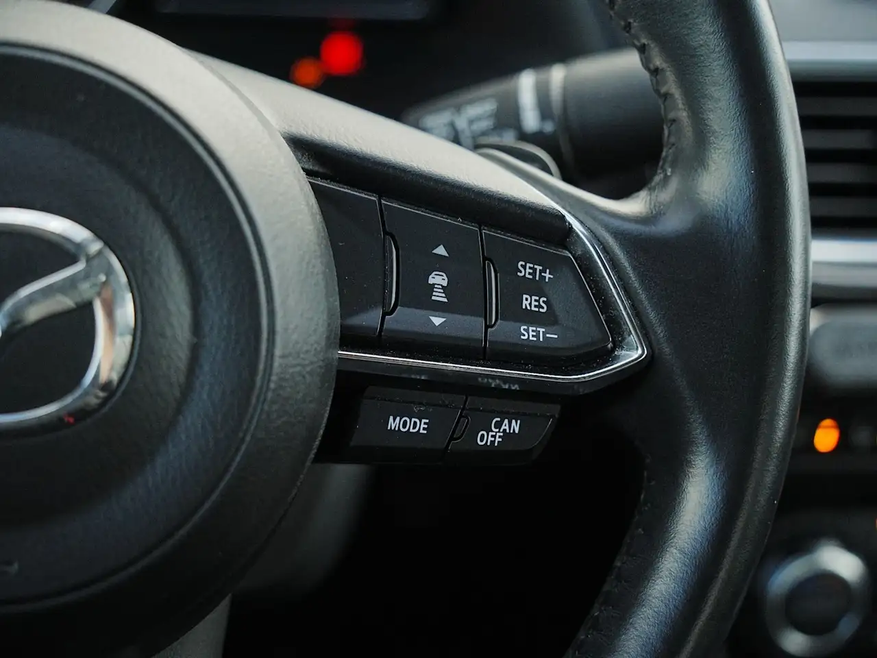 Mazda 3 снимка Mazda 3