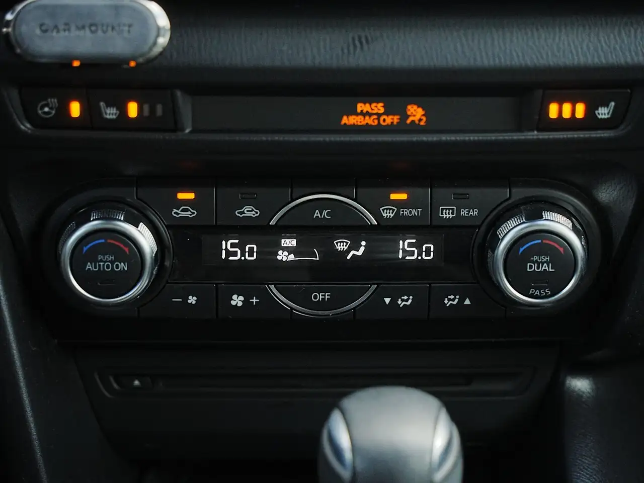 Mazda 3 снимка Mazda 3