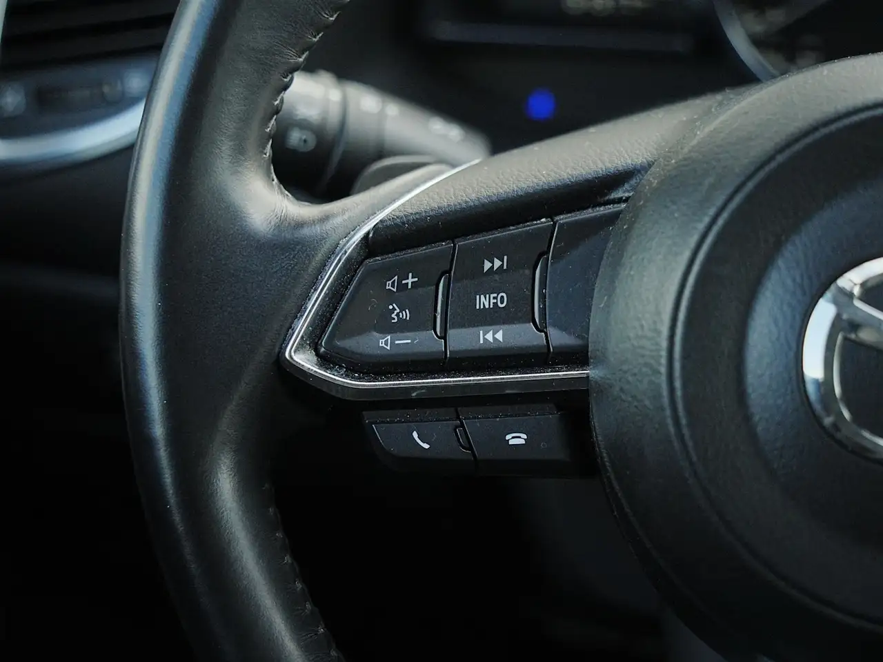 Mazda 3 снимка Mazda 3