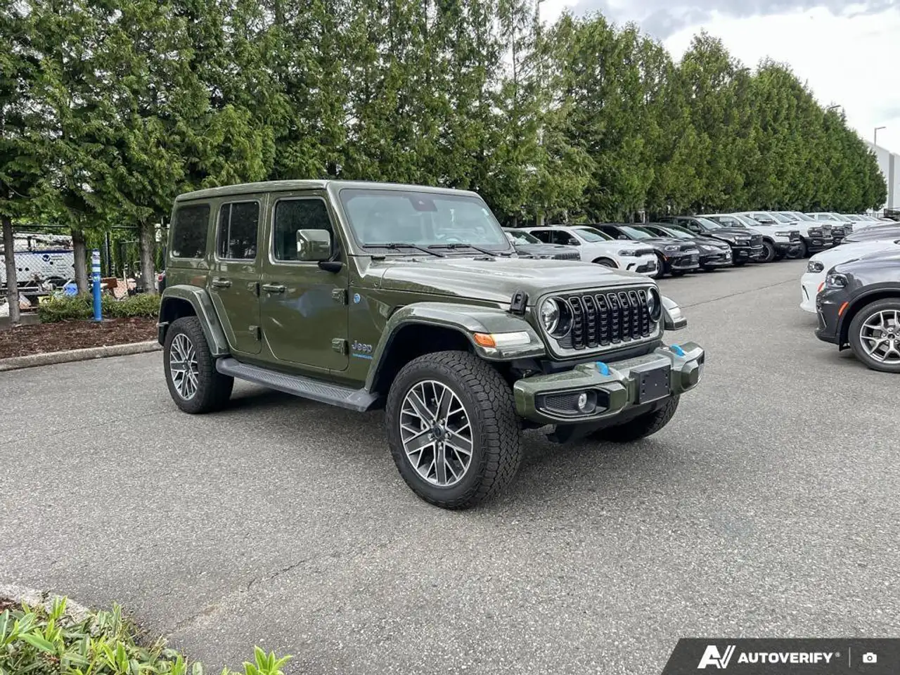 Jeep Wrangler снимка Jeep Wrangler