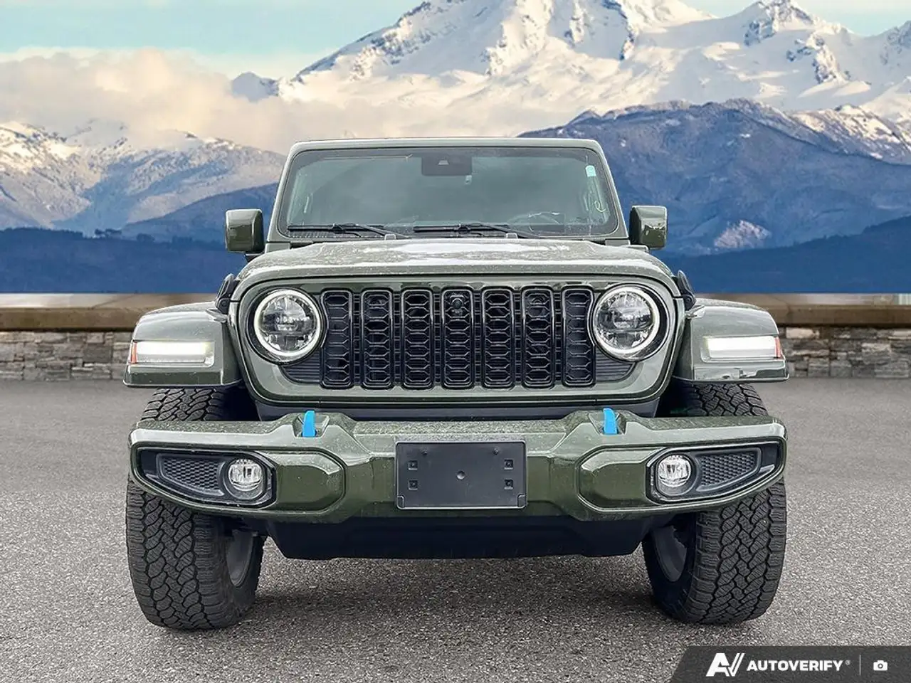 Jeep Wrangler снимка Jeep Wrangler