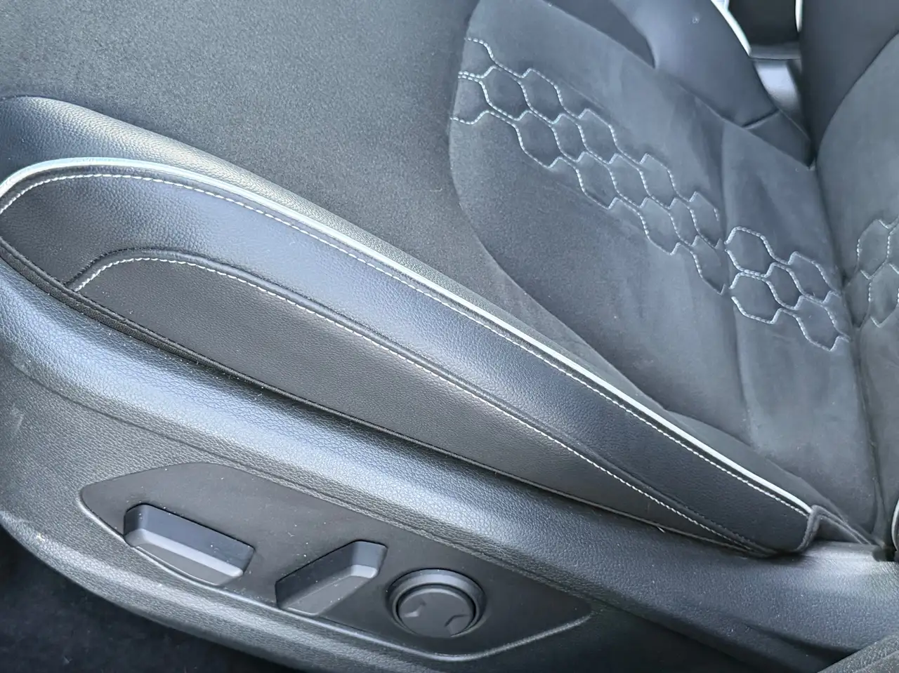 Kia Sportage 1.6 T-GDi GT Line - Toit pano - 3900 KM !!!! - Full options !!! 37