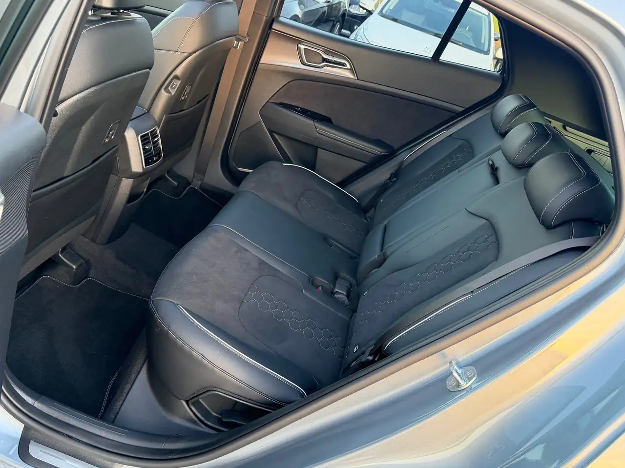 Kia Sportage 1.6 T-GDi GT Line - Toit pano - 3900 KM !!!! - Full options !!! 13