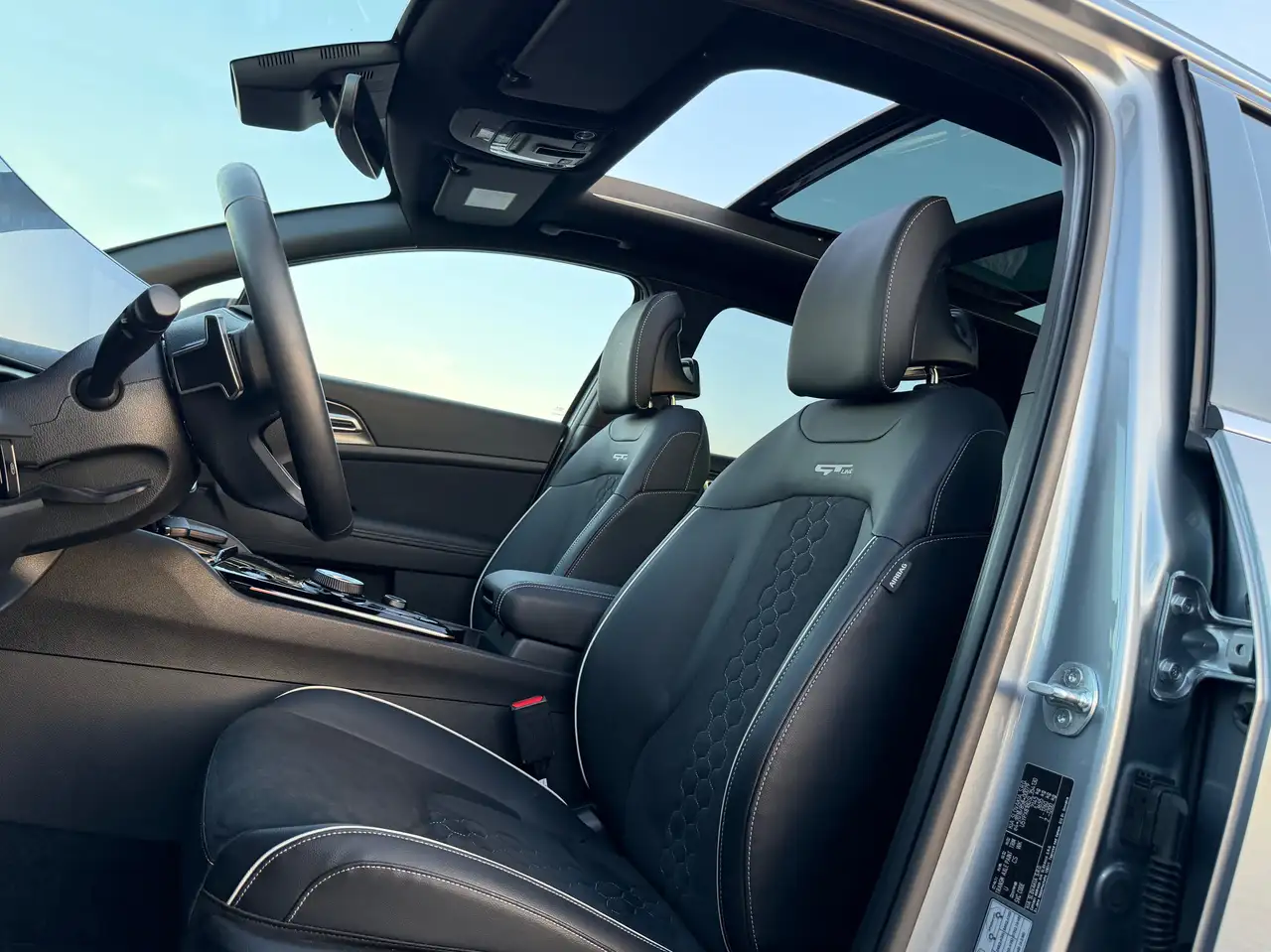 Kia Sportage 1.6 T-GDi GT Line - Toit pano - 3900 KM !!!! - Full options !!! 11