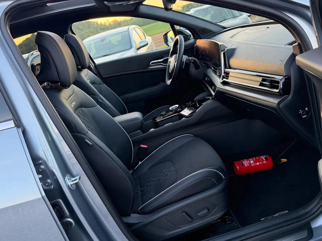 Kia Sportage 1.6 T-GDi GT Line - Toit pano - 3900 KM !!!! - Full options !!! 17