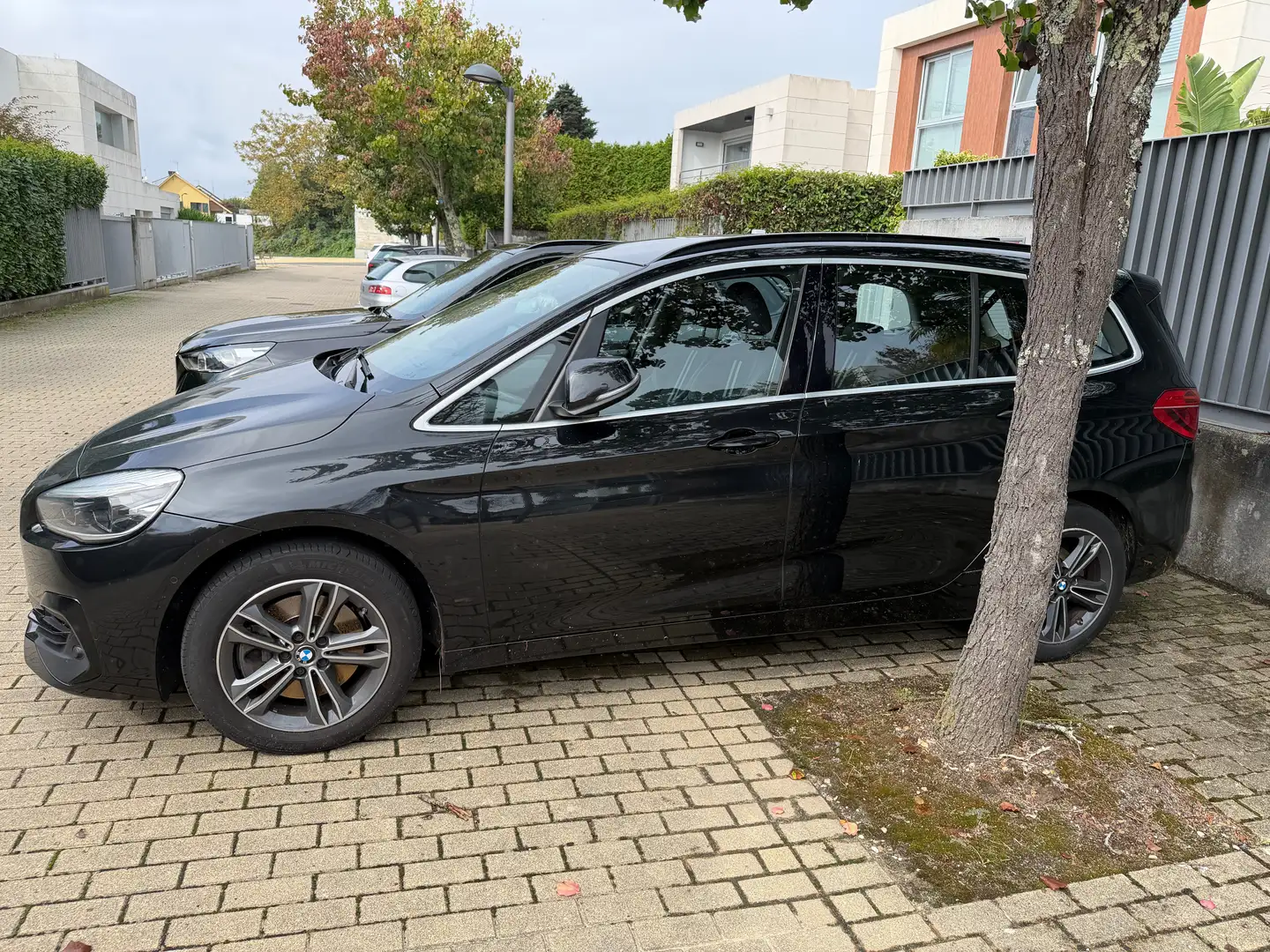BMW 218 218dA Gran Tourer Negro - 2