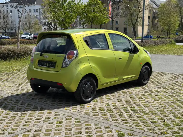 Chevrolet Spark view 5