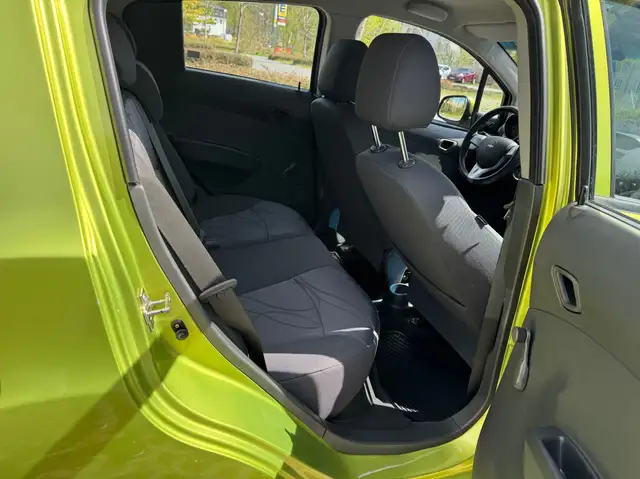 Chevrolet Spark view 8