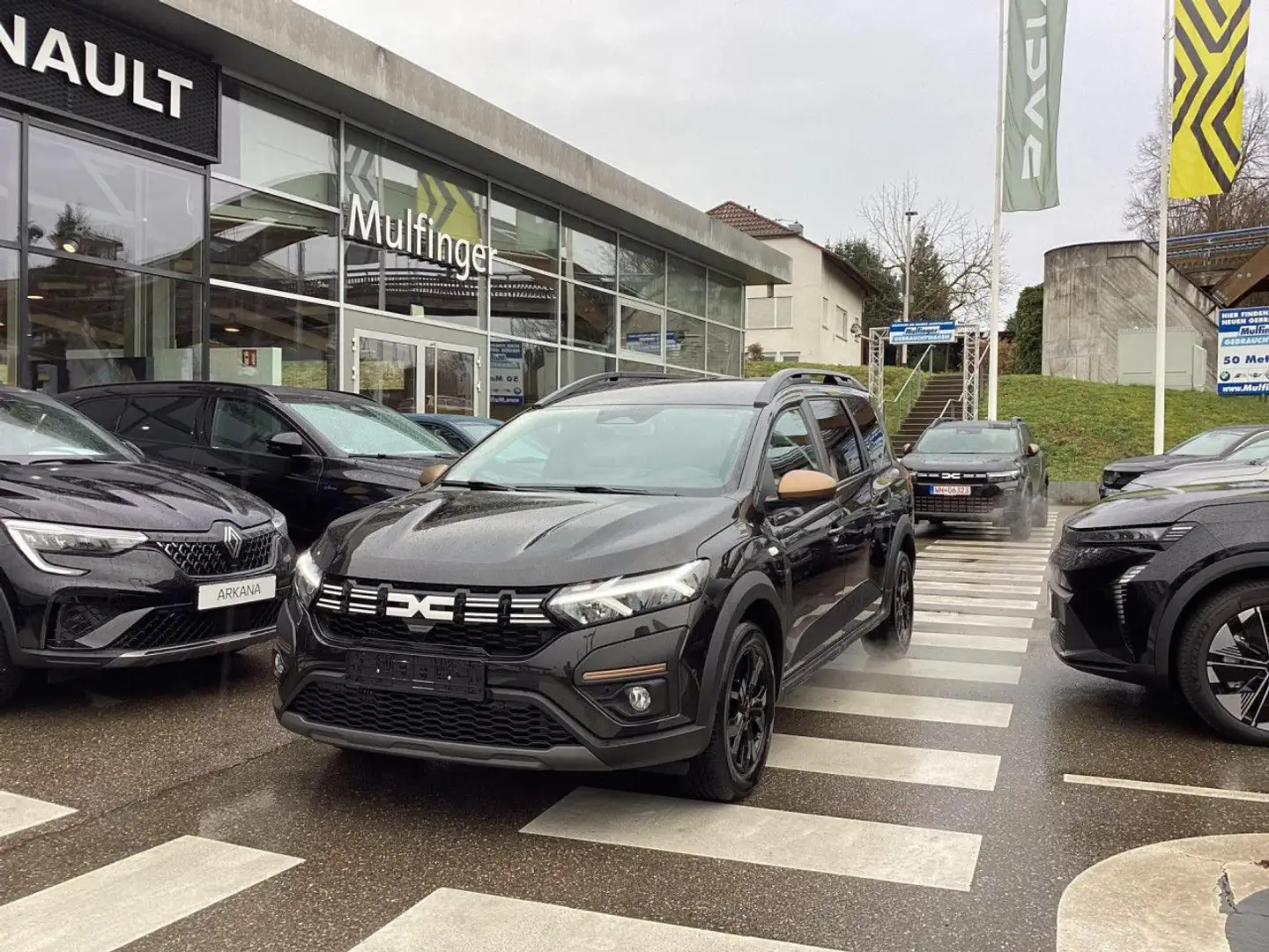 Dacia Jogger Extreme TCe 110 7-Sitzer Navi EPH SHZ LED Zwart - 2
