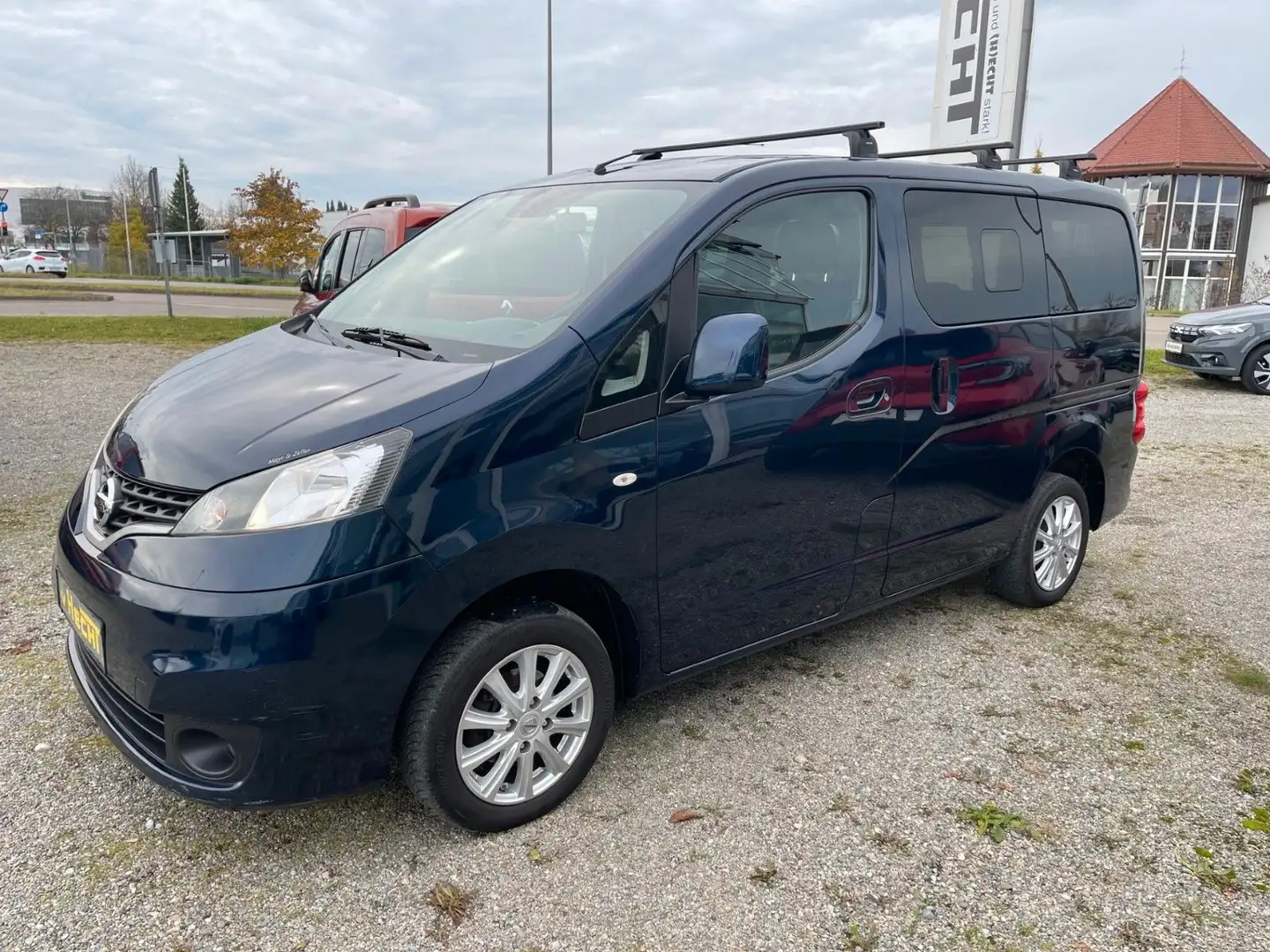 Nissan NV200 /Evalia Evalia Tekna Niebieski - 2