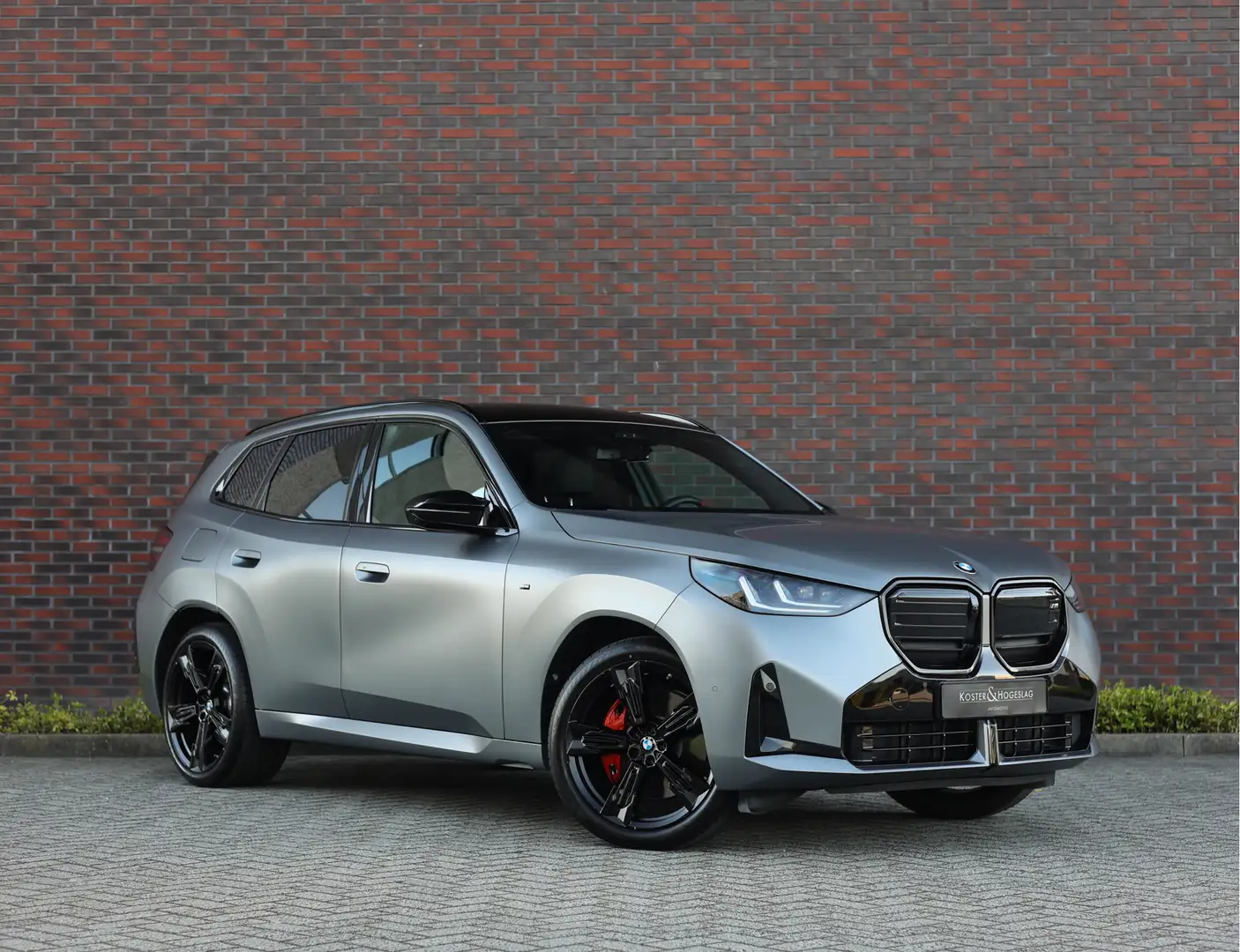 BMW X3 M50 xDrive*Trekhaak*Pano*IconicGlow* Gris - 1