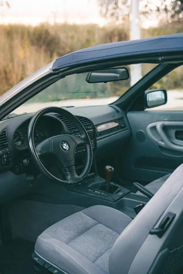 BMW 320i Cabriolet, foto 3