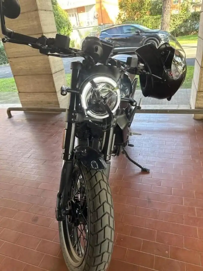Ducati Scrambler 800 Night Shift Nero - 2