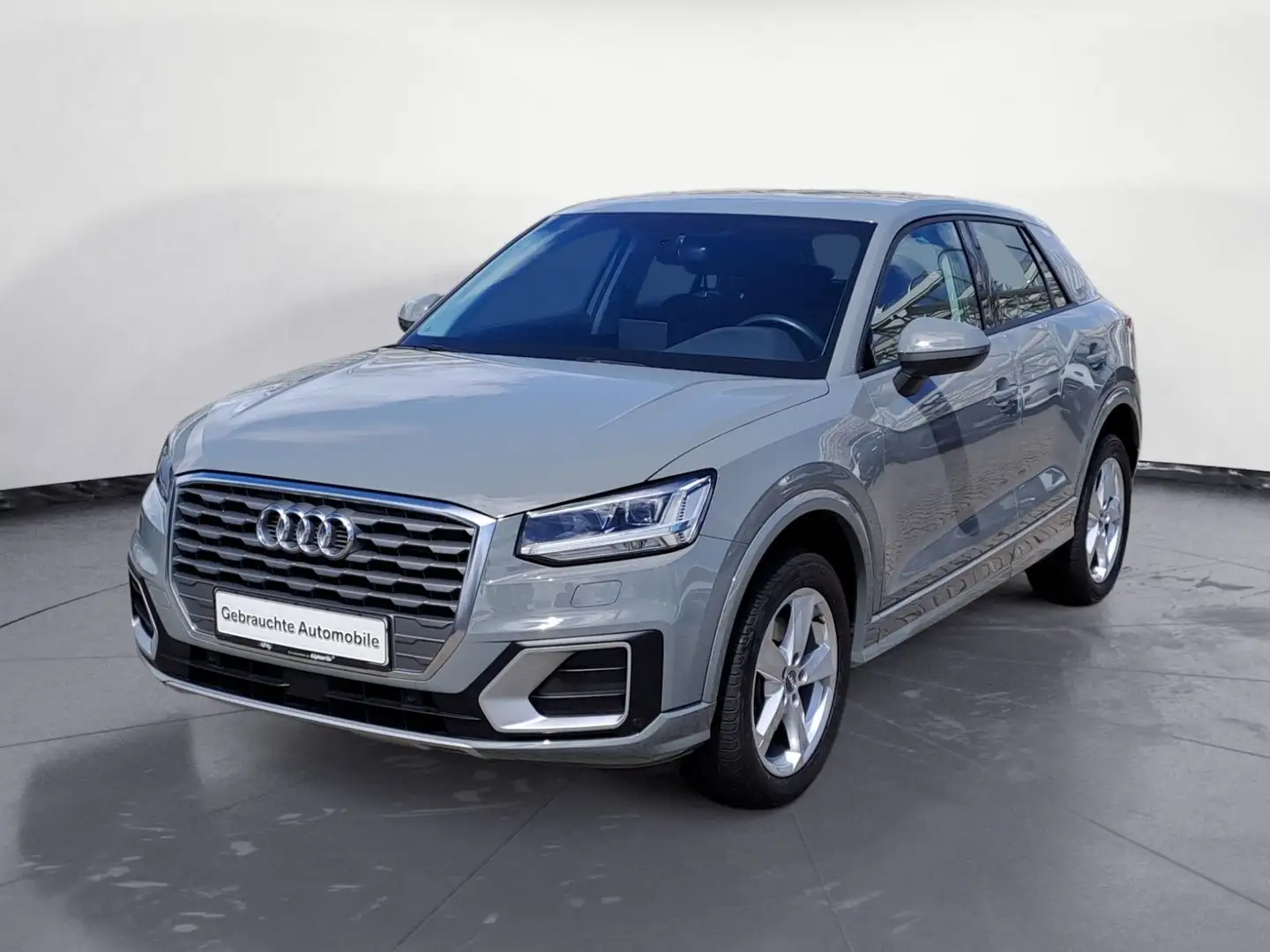 Audi Q2 1.4 TFSI COD sport AHK LED APS ACC Klimaautom Grau - 2
