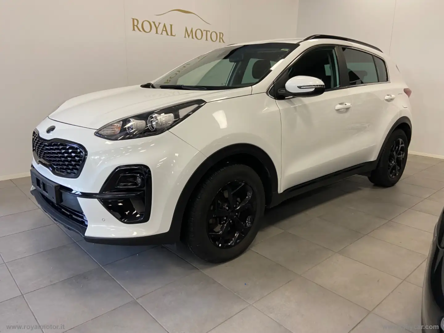 Kia Sportage 1.6 CRDi MHEV BLACK EDITION GARANZIA KIA FINO 2028 Weiß - 1