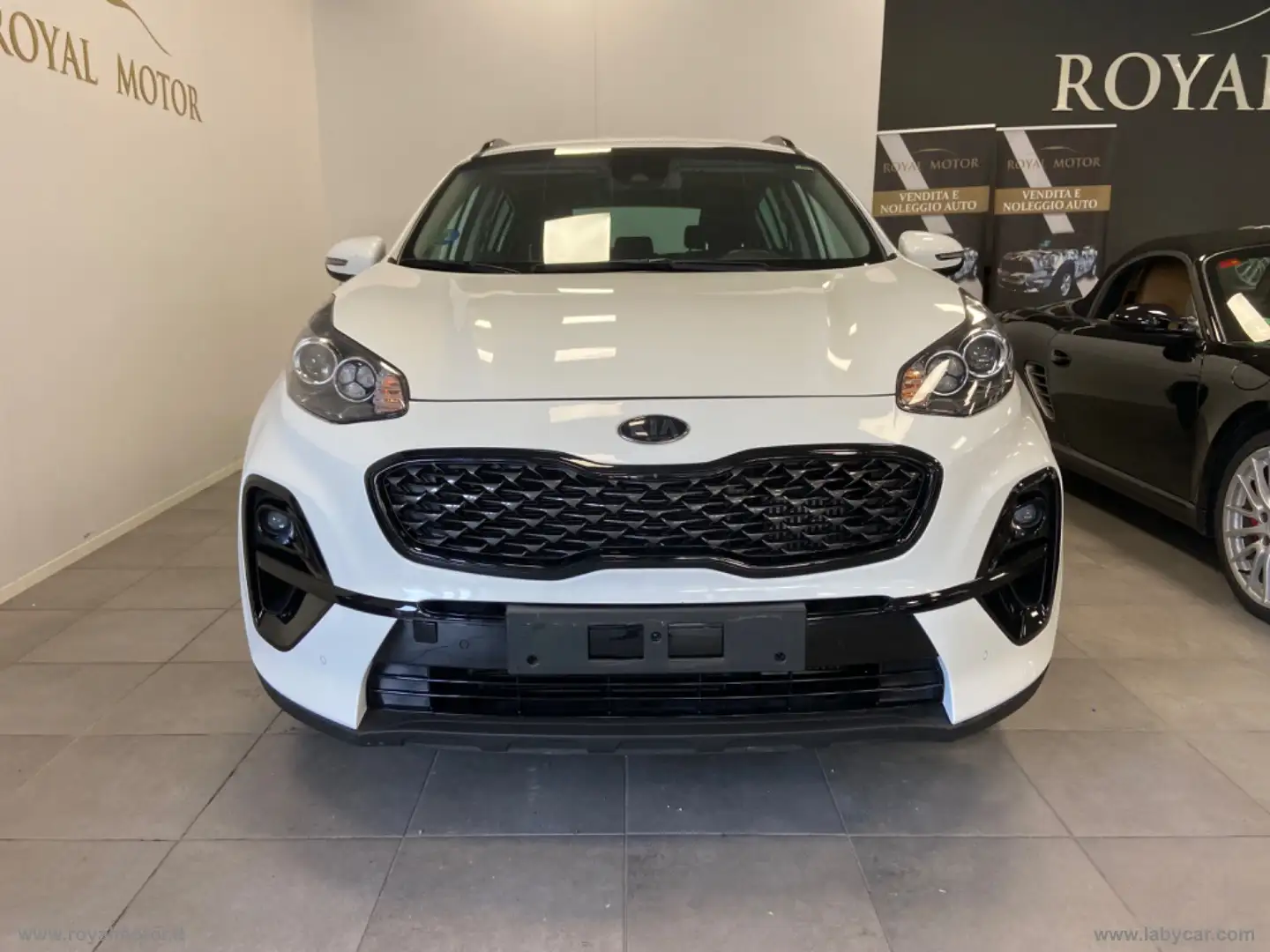 Kia Sportage 1.6 CRDi MHEV BLACK EDITION GARANZIA KIA FINO 2028 Weiß - 2