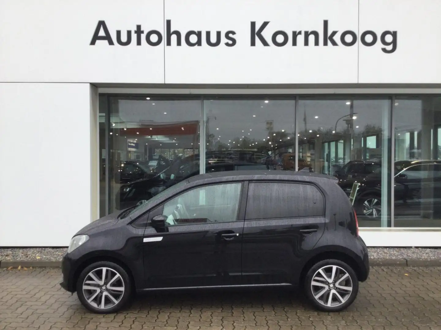 SEAT Mii electric Plus 36,8 kWh Bluetooth Klima Schwarz - 1