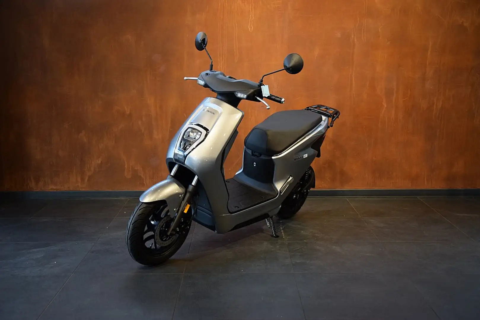 Honda EM1  Elektroroller Argent - 2