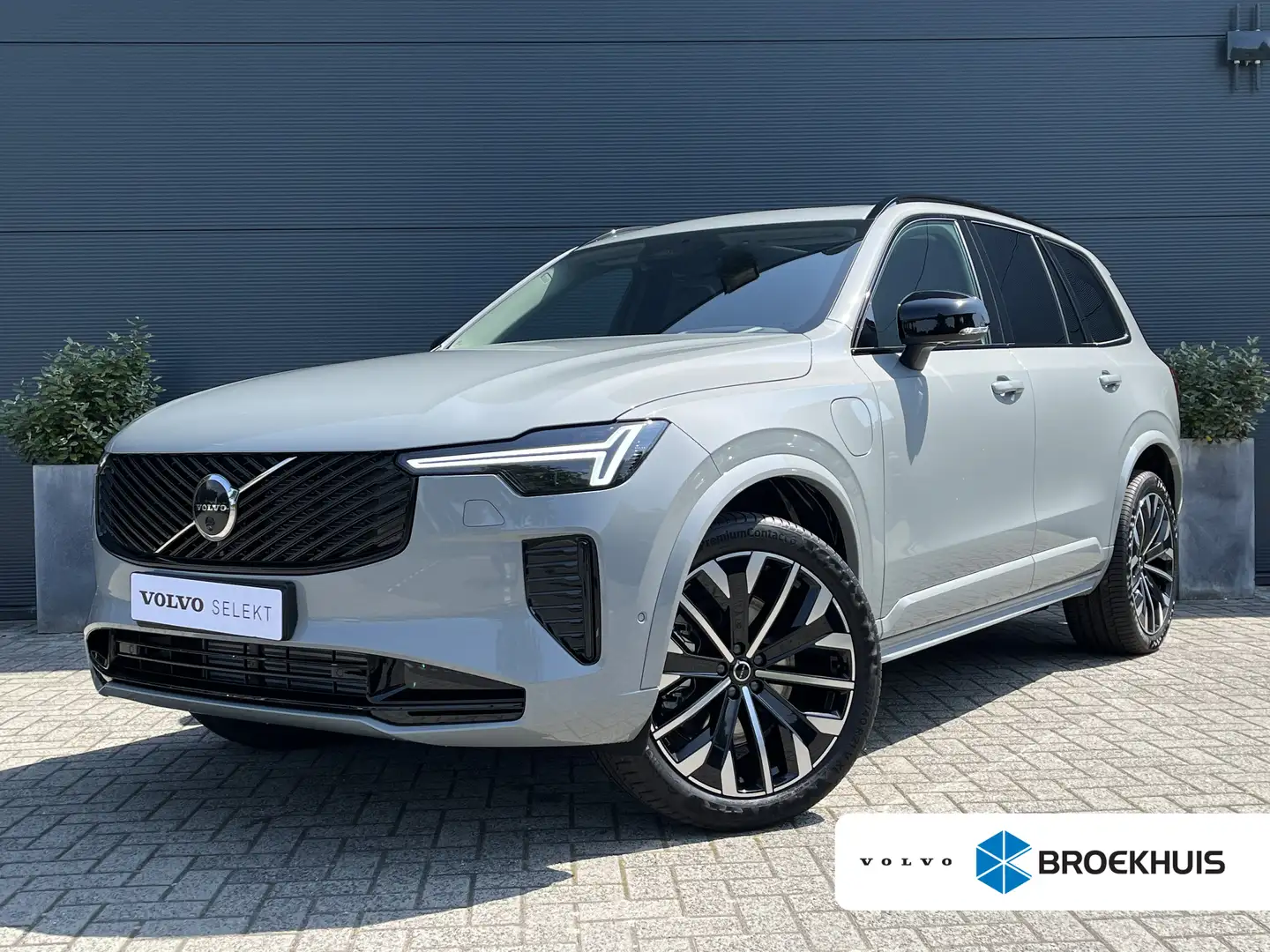 Volvo XC90 T8 Ultra Dark Facelift | 3e stoelrij | Achteruitri Grijs - 1