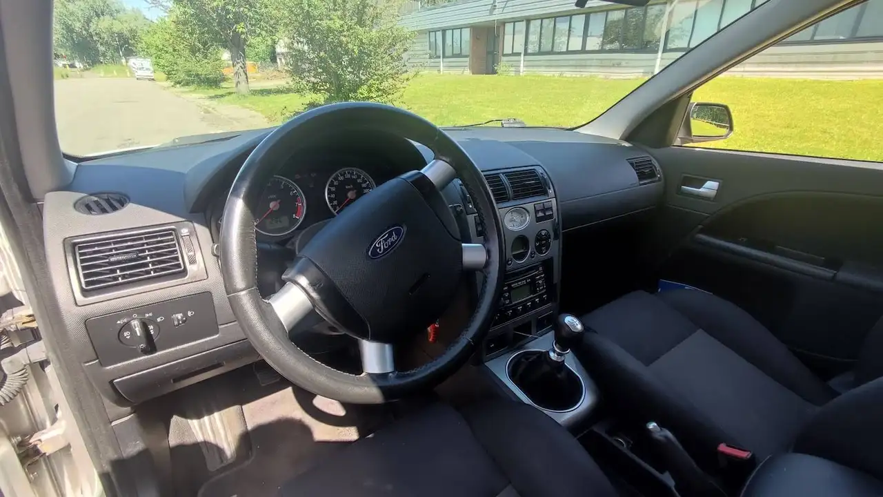 Ford Mondeo 1.8i 16v Trend, foto 9