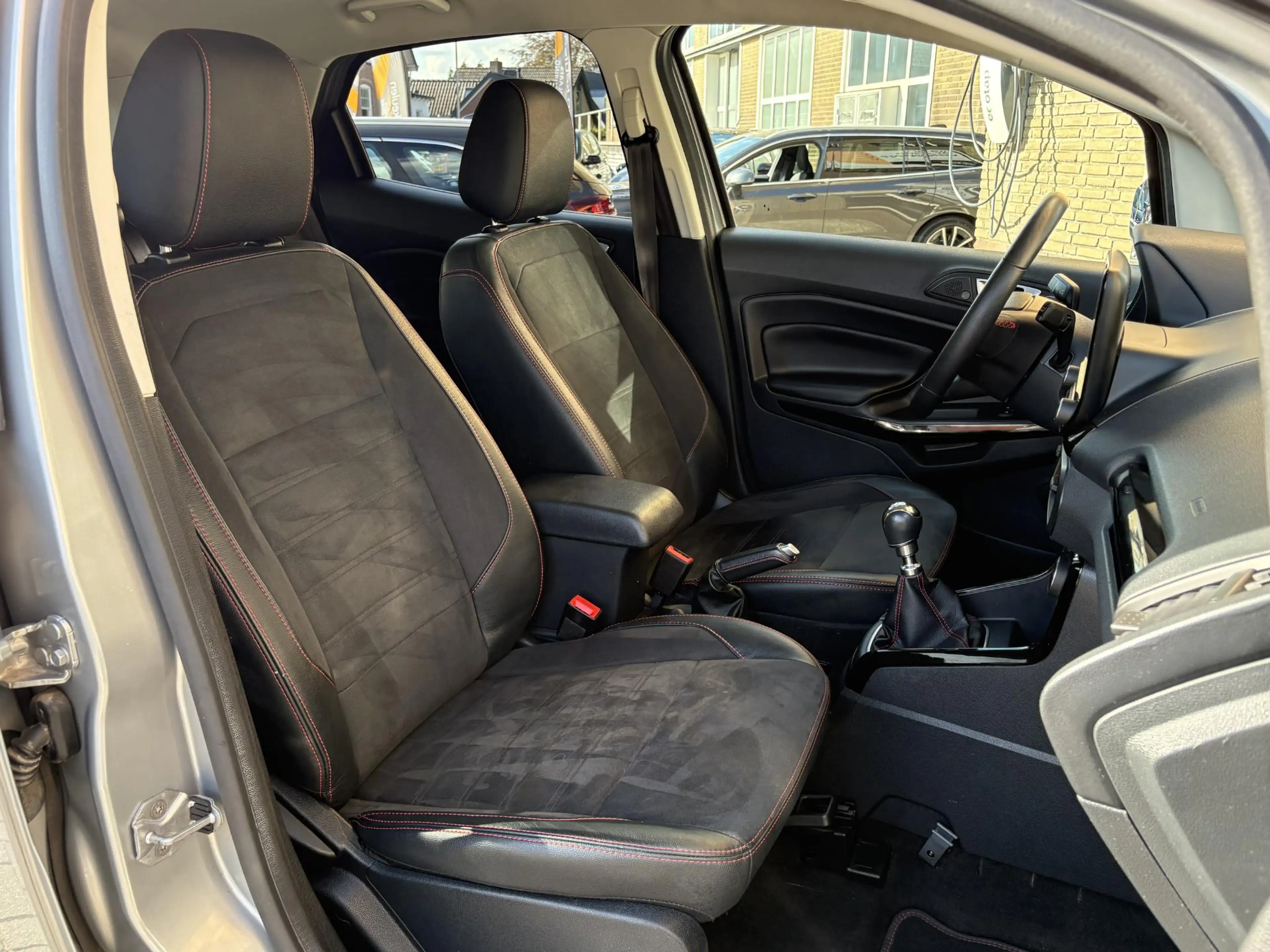 Ford EcoSport 1.0 EcoBoost 125pk ST-Line X WINTERPACK/CARPLAY/NL — photo 42