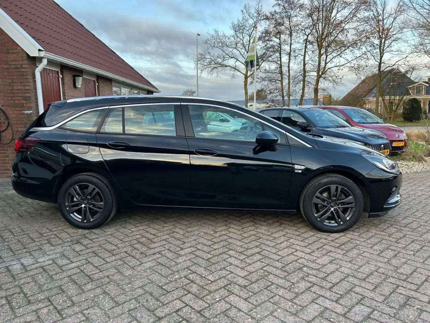 Opel Astra 1.0 TURBO 120 JAAR EDITION WAGON TREKHAAK/NAVI/CRU Noir - 2
