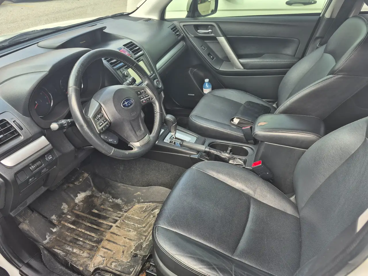 Subaru Forester снимка Subaru Forester