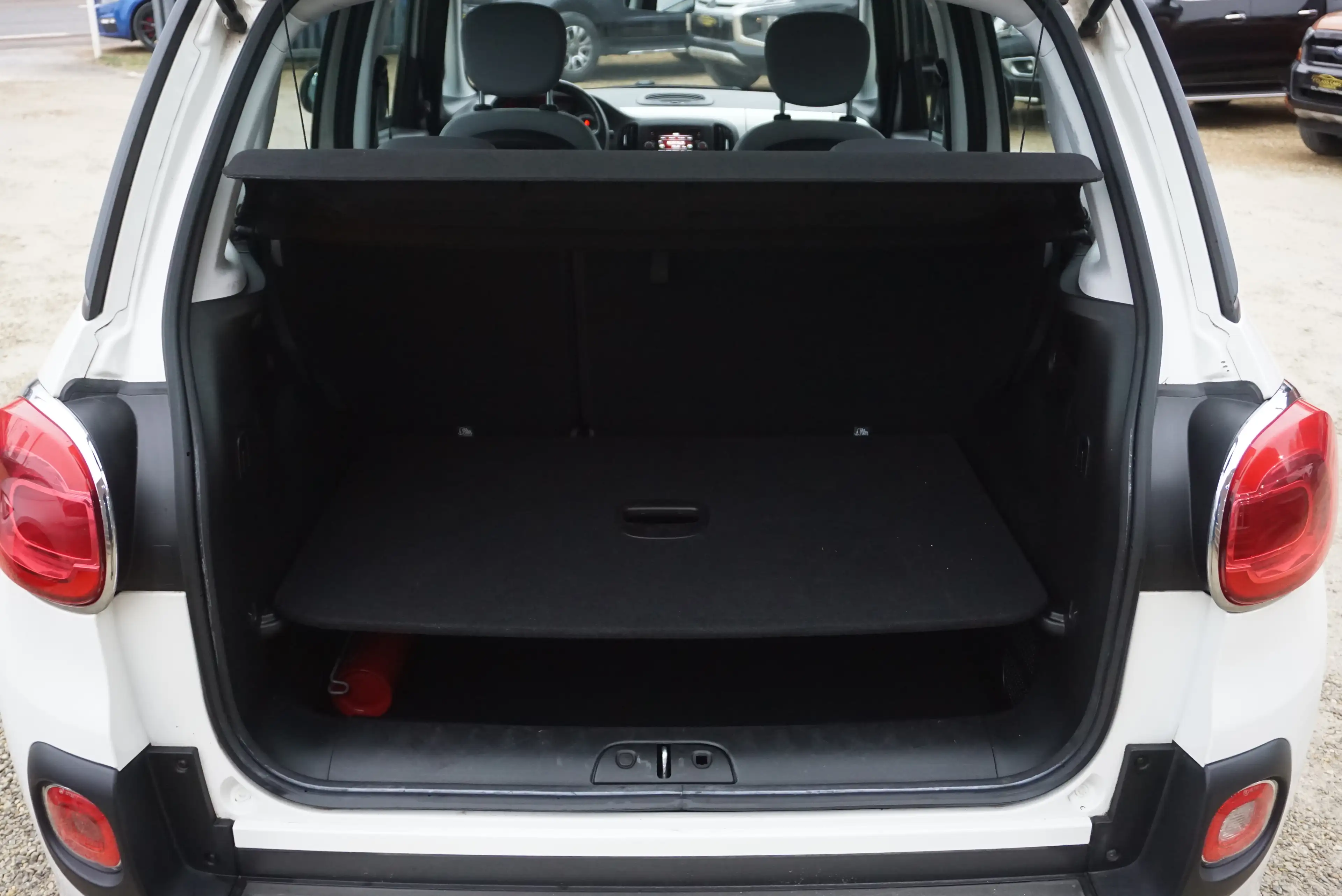 Fiat 500L 1.4i Pop Star CLIMATISATION PDC CARNET CRUISE EU6B — photo 12